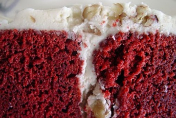 Red-Velvet-cake-slice