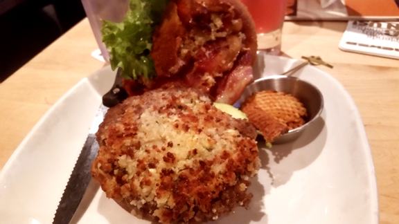 mac-and-cheese-burger