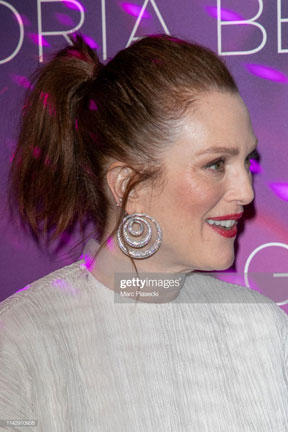 Julianne Moore Goes Glam with Chopard Jewelry at the Paris