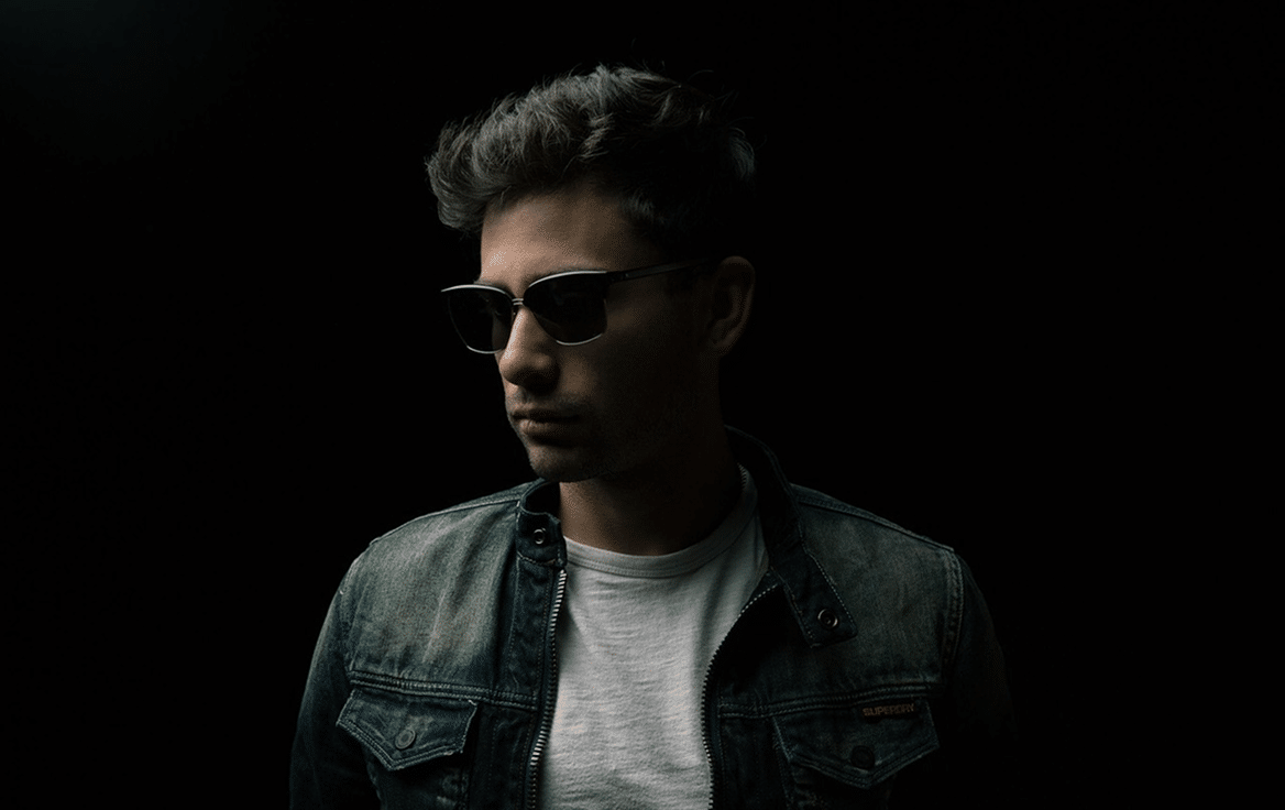 Celebrity outfits & style inspiration