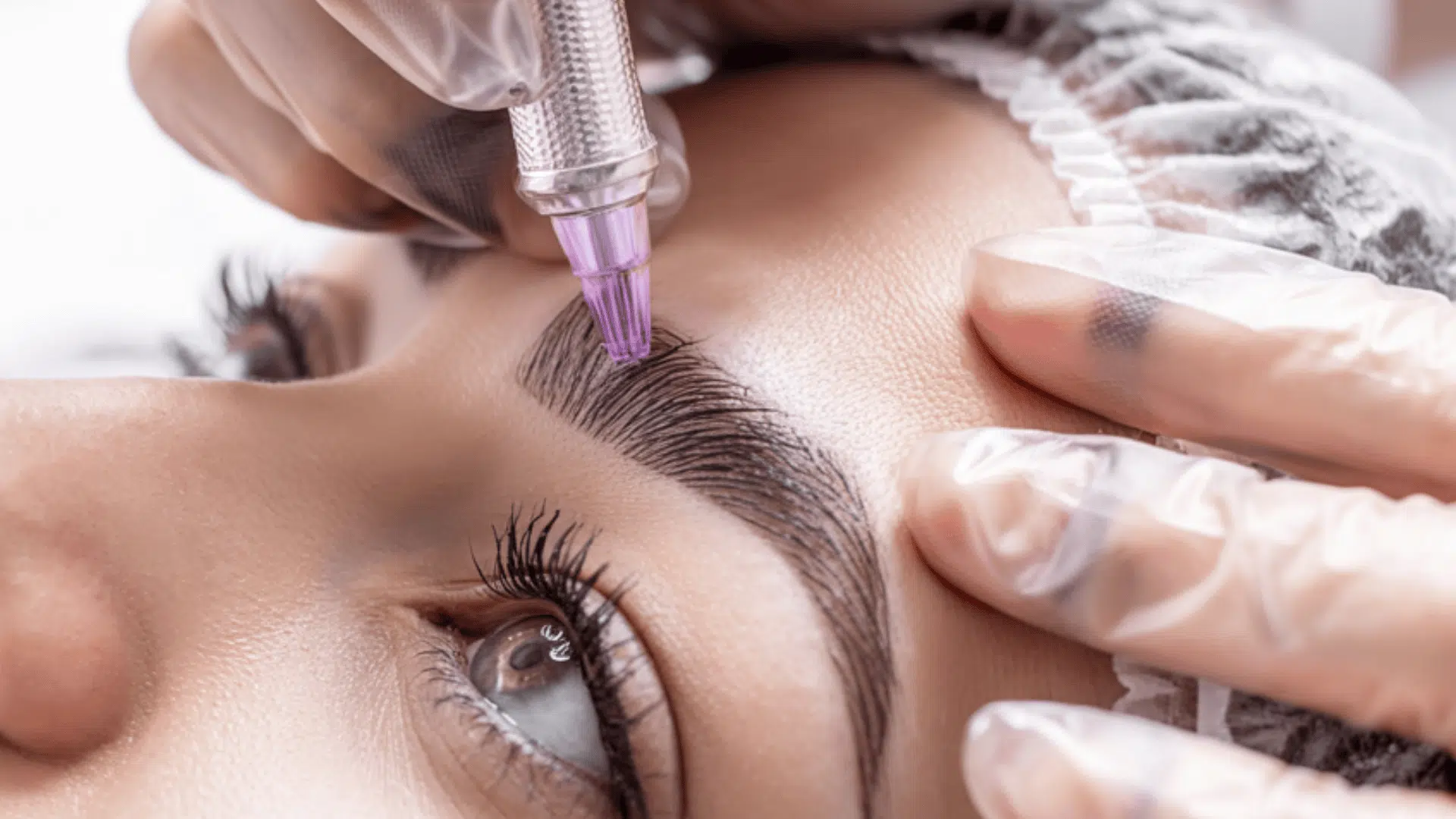 how long does microblading last