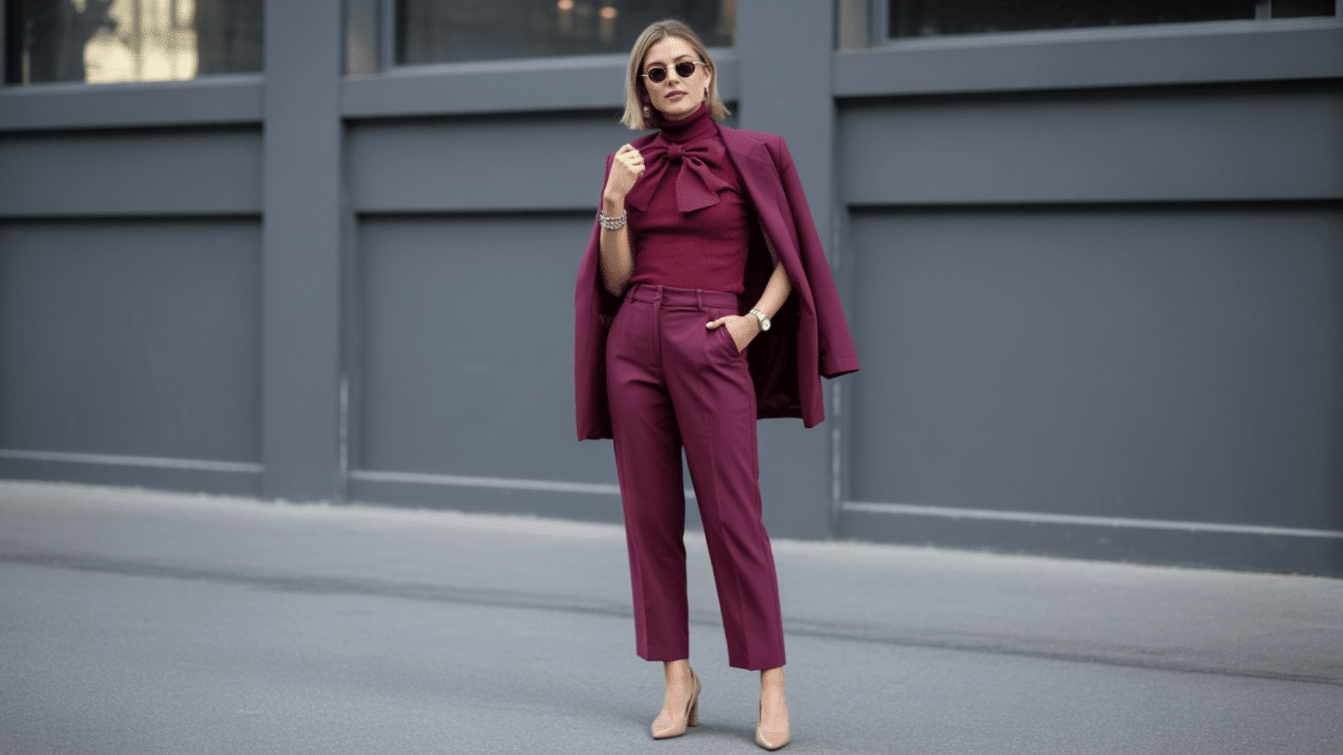 monochrome business casual outfit