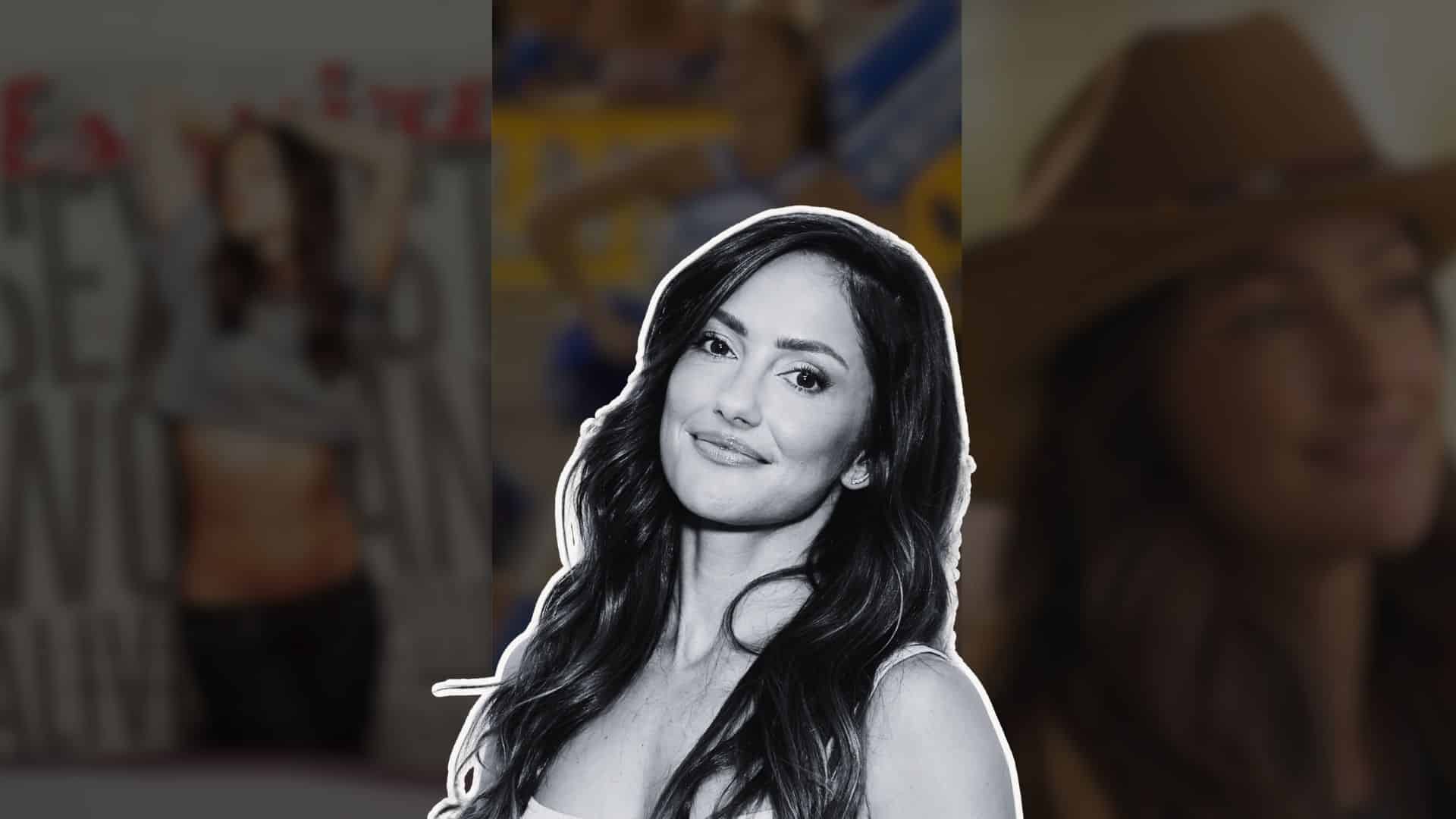 minka-kelly-black-and-white-portrait-blurred-warm-background