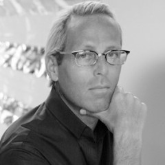 Secrets of the Red Carpet: Armani Beauty’s Tim Quinn Share News about Eye Tints, Trends +More! #Beauty #TimQuinn